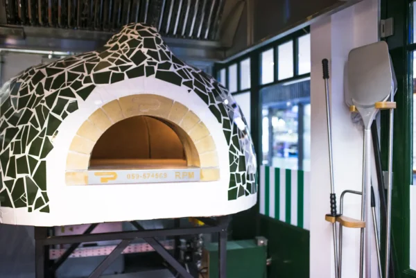 Forno modello RPM 120 a gas con calotta personalizzata in ceramica