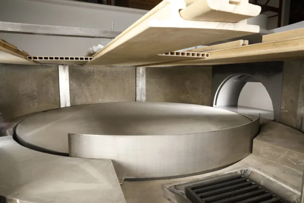 Interno di forno combinato legna-gas modello PVP 130 round