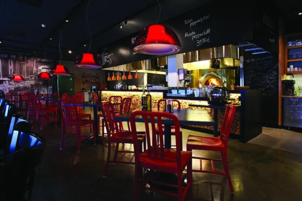 Pizzeria in Finlandia con forno RPM 140-160 Pavesi