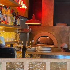 Ristorante con forno a gas Pavesi con piano monoblocco