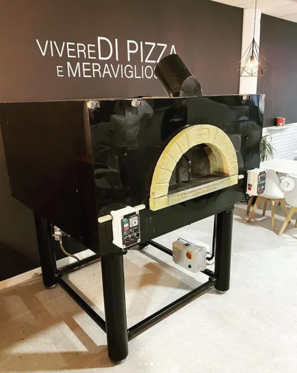 Ristorante in Spagna con forno PVP a gas rotativo