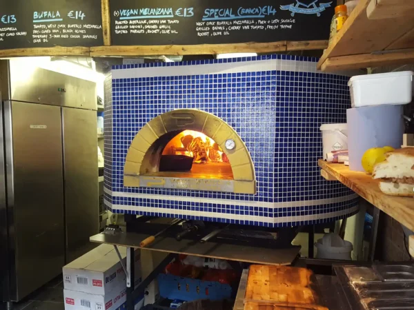 Forno RPM 140 personalizzato in ristorante a Dublino