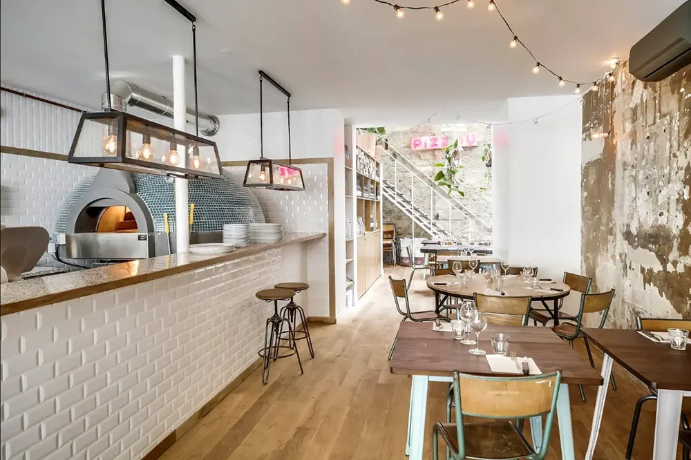 Ristorante pizzeria con forno Pavesi personalizzato