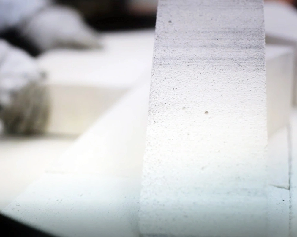 Refractory materials processing for professional ovens